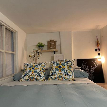 Lungo Tevere Trastevere Confort Apartment Рим Екстериор снимка